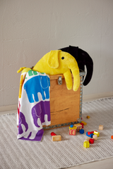 30722-0004-01-04_1; Finlayson Elefantti Pehmotyyny Musta / 40x30 cm