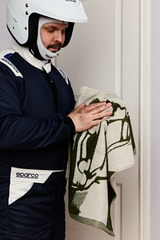 109293-7303_2; Finlayson Vallila x Secto Rally Ralli Cotton PC Vihreä / 50x70 cm