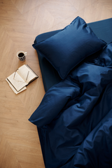 60715-0100-03-06_3; Finlayson Uni Satiinipussilakanasetti Tummansininen / 150x210 + 50x60 cm