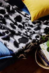 20675-4682-03-04_2; Finlayson Pesue Torkkupeitto Mustavalkoinen / 125x150 cm