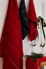 70577-4292-12-12_1; 70578-4292-12-06_1; Finlayson Ruoko Kylpypyyhe Punainen / 90x180 cm