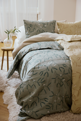 60712-5132-04-06_2; Finlayson Misteli Satiinipussilakanasetti Vaaleanruskea / 150x210 + 50x60 cm