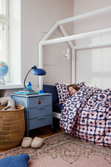 60662-5492-02-06_2; Finlayson Kukkariemu Lasten pussilakanasetti Tummansininen / Roosa / 120x160 + 40x60 cm 